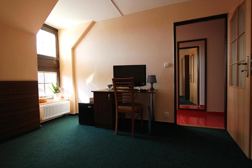 Pension U Svateho Jana Hradec Králové Habitación foto