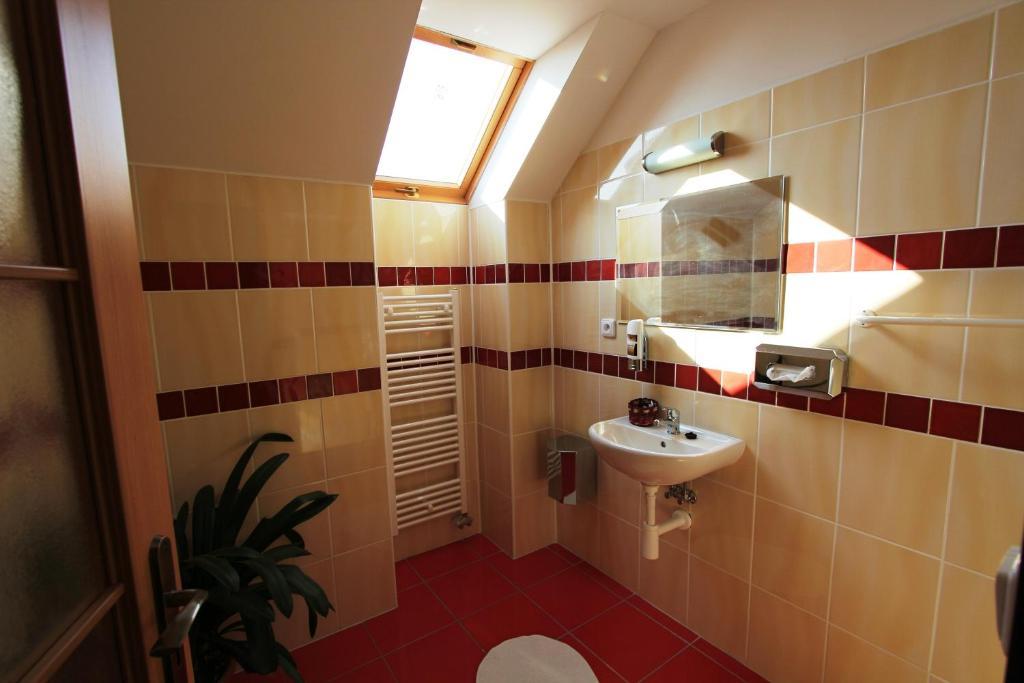 Pension U Svateho Jana Hradec Králové Habitación foto